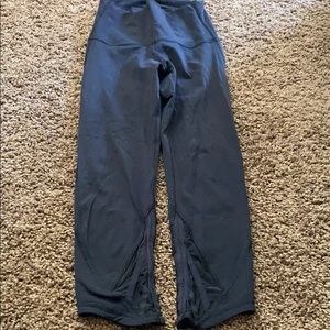 Size 4 Lululemon Essential Rhythm Crop